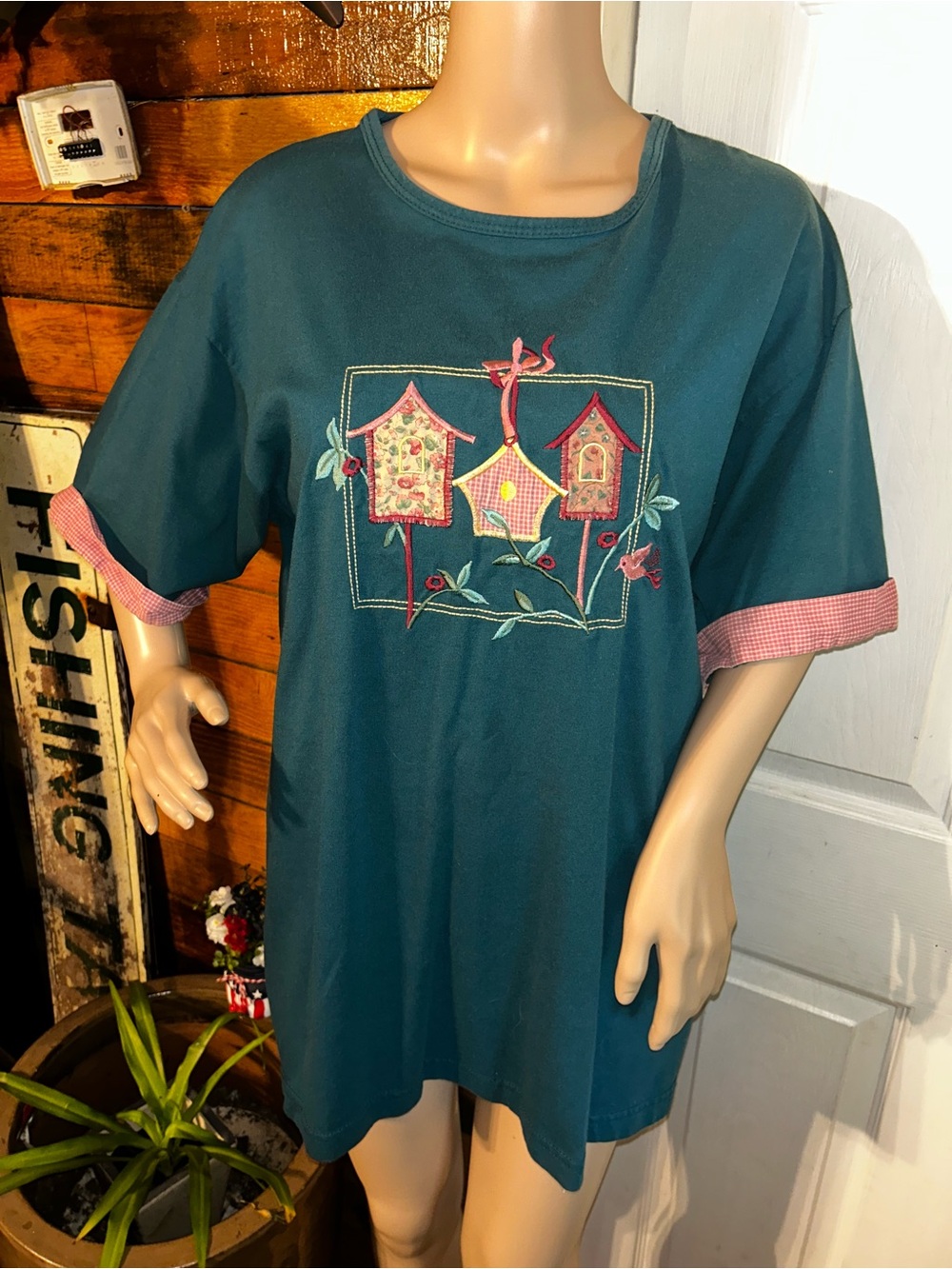 Vintage Bobbie Brooks collection tshirt